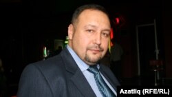 Искәндәр Сираҗи, журналист, нәшер