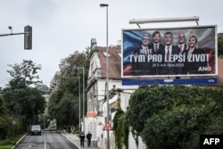 "Команда для хорошей жизни". Предвыборный плакат движения ANO