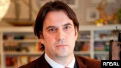 Dimiter Bechev: Opozicija je za vreme Miloševića uspela da okupi kritičnu masu i energiju za promene, iako nije imala ravnopravne uslove.