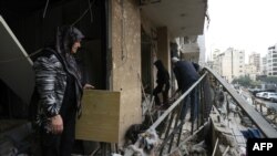 هزاران تن از ساکنان مناطق حومهٔ جنوبی لبنان پس از آتش‌بس، به خانه‌های خود بازگشته‌اند که بر اثر حملات اسرائیل آسیب زیادی دیده‌اند