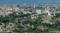 Ստեփանակերտում կատուներին կերակրող Կարեն Ավանեսյանը՝ Բաքվի ներկայացրած «ահաբեկիչ»