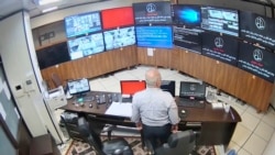 دیدگاه رضا خندان درباره مکاتبات محرمانه در زندان اوین درباره زندانیان سیاسی