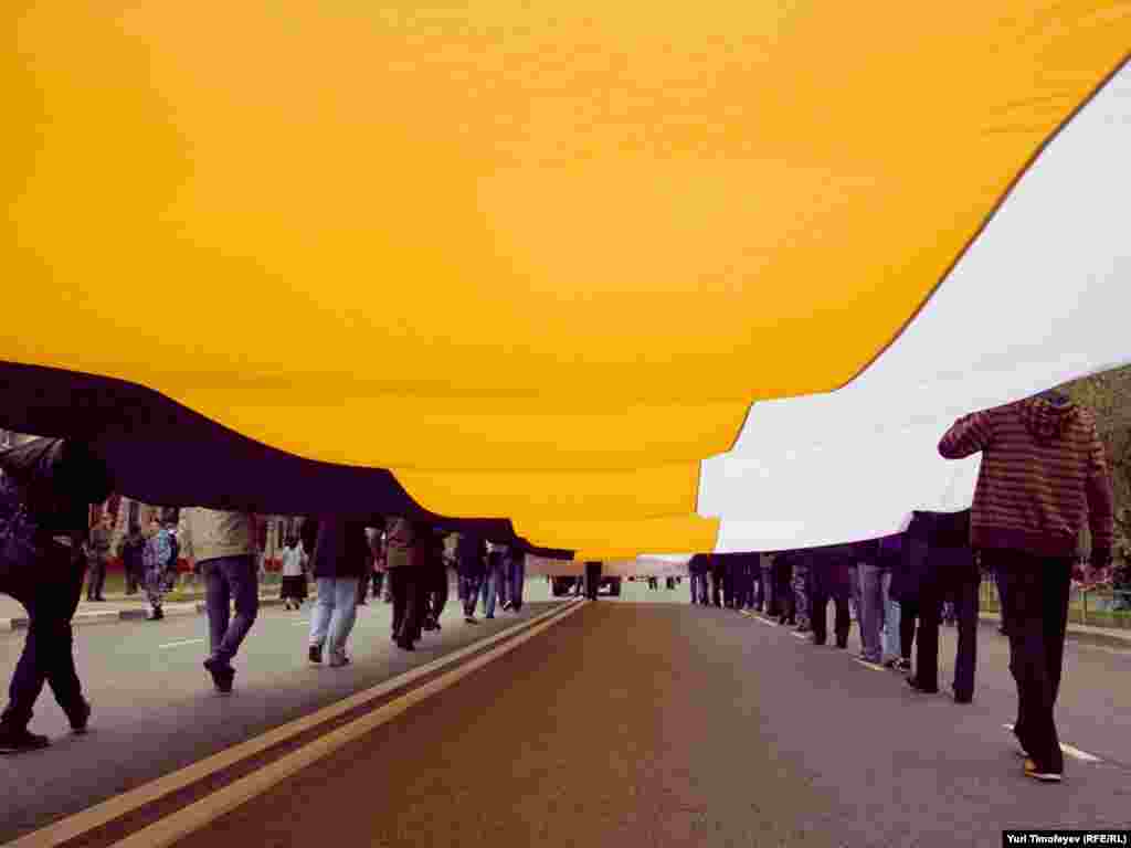 В столице России прошло первомайское шествие националистов. 2011.