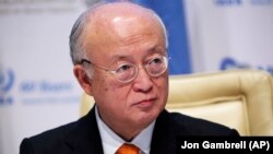 یوکیا آمانو می گوید بازرسان آژانس اگر بخواهند می‌توانند از اماکن نظامی ایران بازدید کنند. اما مقام‌های ایرانی آن را رد می‌کنند.