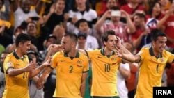 استرالیا، میزبان این دوره جام ملت‌های آسیا در مرحله یک چهارم نهایی تیم ملی چین را با دو گل شکست داد.