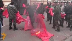 Міліція не змогла звільнити офіс КПУ, зайнятий націоналістами