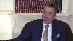 Ми маємо дати Україні зброю для захисту, посилити підтримку та заохочувати реформи – екс-генсекретар НАТО (відео)