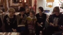 Тыдзень беларускай кухні ў Маскве: маскоўскія дзеці сьпяваюць беларускія песьні