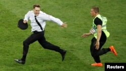 Петр Верзилов