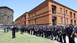 Ընդդիմադիրները ուժայինների գործողությունը համեմատում են բոլշևիկների ու երիտթուրքերի վայրագությունների հետ, իշխանականները՝ համաչափ համարում