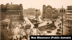 Патсдамэр-пляц у Бэрліне ў 1925 годзе 