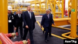 İlham Əliyev Neft Daşlarında