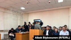 Канышай Мамыркулованын кармалышынын мыйзамдуулугу каралып жаткан сот отуруму. 2025, 9-апрель, Свердлов райондук соту. 