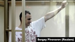 Олег Сенцов Ростов-на-Дону шаарындагы сотто. 25-август, 2015-жыл. 