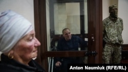 Edem Bekirov işğal etilgen Qırımnıñ Rusiye mahkemesinde, 2019 senesi mart ayı