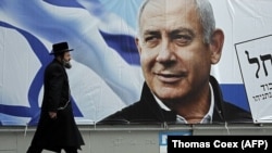 هشت گروه مختلف با ارائه شکواییه‌های جداگانه به دیوان عالی، تاکید کرده‌اند که بنیامین نتانیاهو حق تشکیل دولت جدید را ندارد.