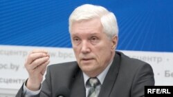 Аляксандар Сурыкаў