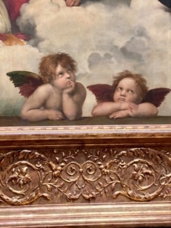 Янголи Рафаеля – фрагмент «Сікстинської Мадонни» – мотив численних листівок і постерів