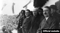 Гітлер був обраний законно...