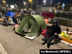 Пратэстоўцы ўсталявалі намёты