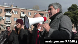 Лидер партии «Республика», первый номер в списке блока «Мы» Арам Саргсян на предвыборной встрече в Артике, 28 ноября 2018 г.