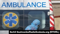 Джо Байден наказав американським розвідувальним службам «подвоїти зусилля» у намаганнях з'ясувати, як з'явився коронавірус, що спричинив пандемію, і очікує звіту через 90 днів