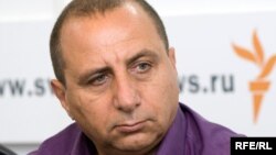 Михаил Дегтярь