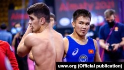 Архивдик сүрөт. Эрназар Акматалиев Азиялык квалификациялык мелдеште. Апрель, 2021-ж. Казакстан.