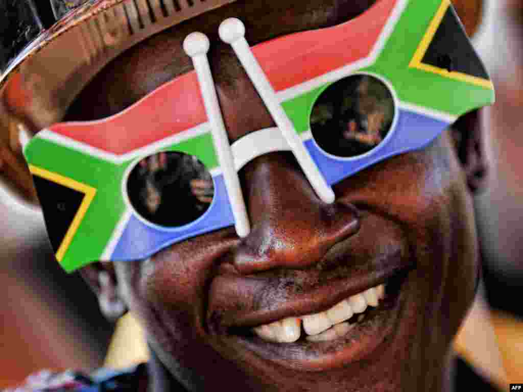 یکی از طرفداران تیم آفریقای جنوبی 