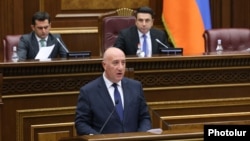 Պաշտպանության փոխնախարար Արման Սարգսյանը ելույթ է ունենում Ազգային ժողովում, 30-ը սեպտեմբերի, 2025թ. 