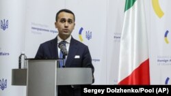 Италиянын тышкы иштер министри Луиджи Ди Майонун Киевге келген учуру. 15-февраль, 2022-жыл.