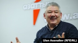 Азимбек Бекназаров.