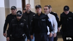 Николай Стефанов и Йордан Кателиев в Съдебната палата по време на заседание на Софийския градски съд, 3 октомври 2025 г.