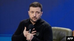 Володимир Зеленський нагадав, що Україна звертається до партнерів, передусім – Сполучених Штатів щодо надання систем протиповітряної оборони Patriot і ракет до них, які можуть збивати балістику