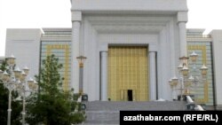 Aşgabadyň sergi merkezi 