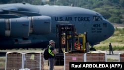هواپیمای سی-۱۷ ارتش آمریکا در فرودگاه بین‌المللی کوکوتا در کلمبیا