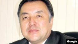 Қирғизистондаги Норин вилоятининг собиқ губернатори, генерал-полковник Шамсибек Медетбеков ўзбек тилида газета чиқарди.