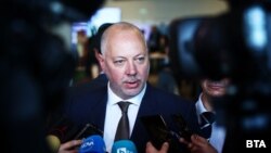 Премиерът Росен Желязков говори пред медиите, 19 юни 2025 г.