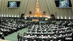 مصوبه کمیسیون برای اجرایی شدن باید به تصویب نهایی مجلس برسد.