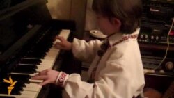 Маленький львівський музика