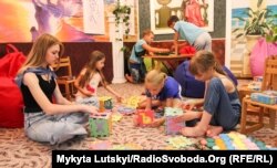 Зараз у цьому таборі – 810 дітей