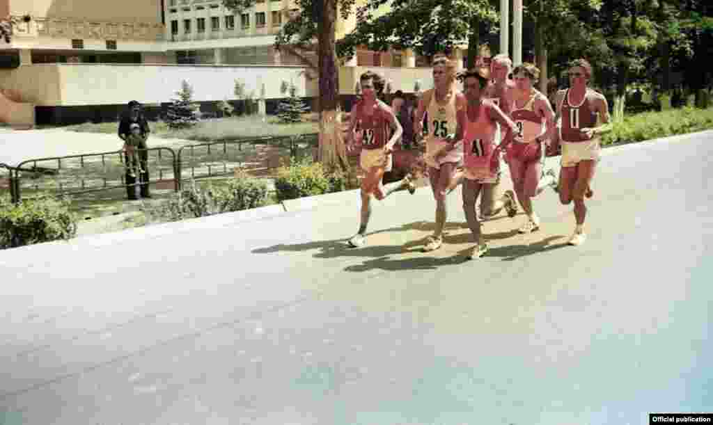 Москва Олимпиадасынын коло байгесинин ээси Сатымкул Жуманазаров 2007-жылы 56 жашында кырсыктан мерт болгон.&nbsp;