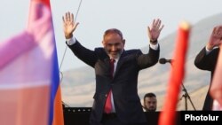 Armenian Prime Minister Nikol Pashinian speaks during the rally in Stepanakert on August 5.