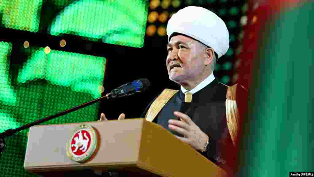 &nbsp;Русия мөфтиләр шурасы рәисе Равил хәзрәт Гайнетдин&nbsp;