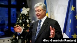 Լեհաստան - Ուկրաինայի նախկին նախագահ Պետրո Պորոշենկոն Վարշավայում ասուլիսի ժամանակ, 16-ը հունվարի, 2022թ․