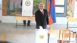 Серж Саргсян проголосовал «во имя будущего Армении»