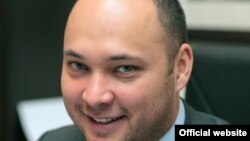 Максим Бакиев.