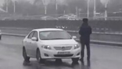 Lebabyň köçelerinde para alana we berene gözegçilik güýçlendi