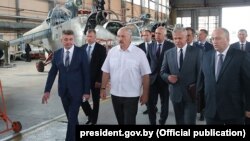 Олександр Лукашенко на заводі в Орші, 11 липня 2018 року