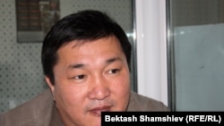 Депутат Курманбек Дыйканбаев.